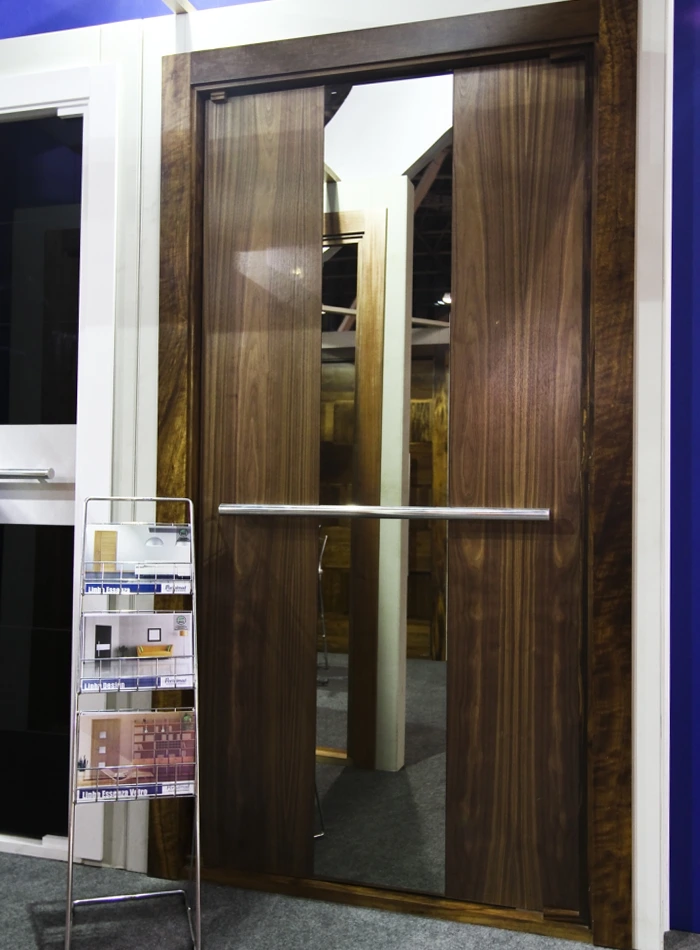 Porta com Espelho: Amplitude e Sofisticação - inspiração