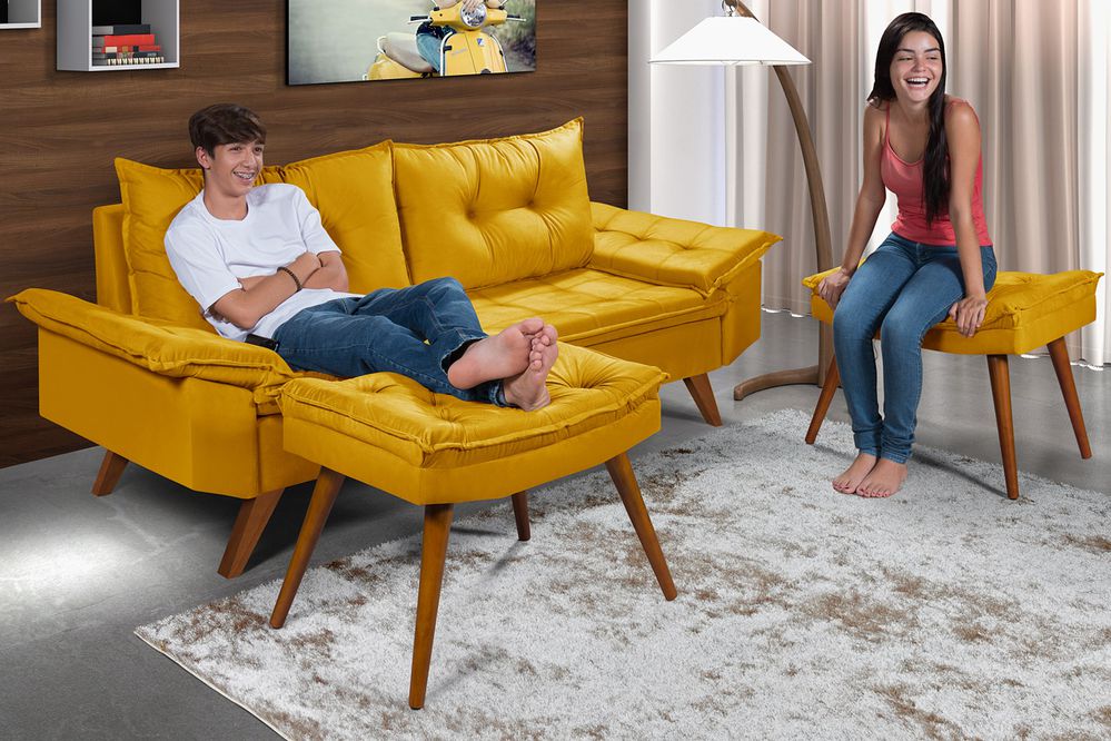 Sofá Amarelo Mostarda com Detalhes em Madeira: Um Toque Retrô Aconchegante - ideia