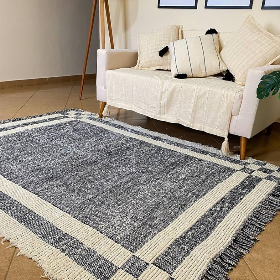 Boho Vibes: Tapetes com Franjas e Estampas Étnicas para um Toque Despojado - inspiração