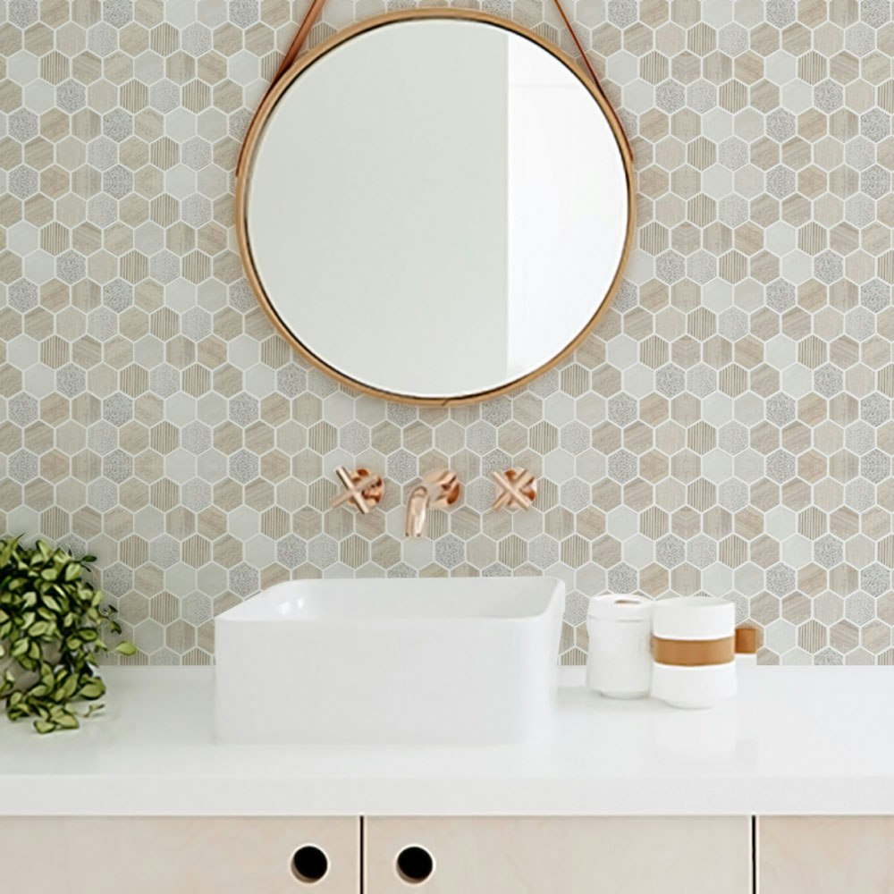 Adesivos Amadeirados: Aconchego e Calor no Seu Banheiro - inspiração