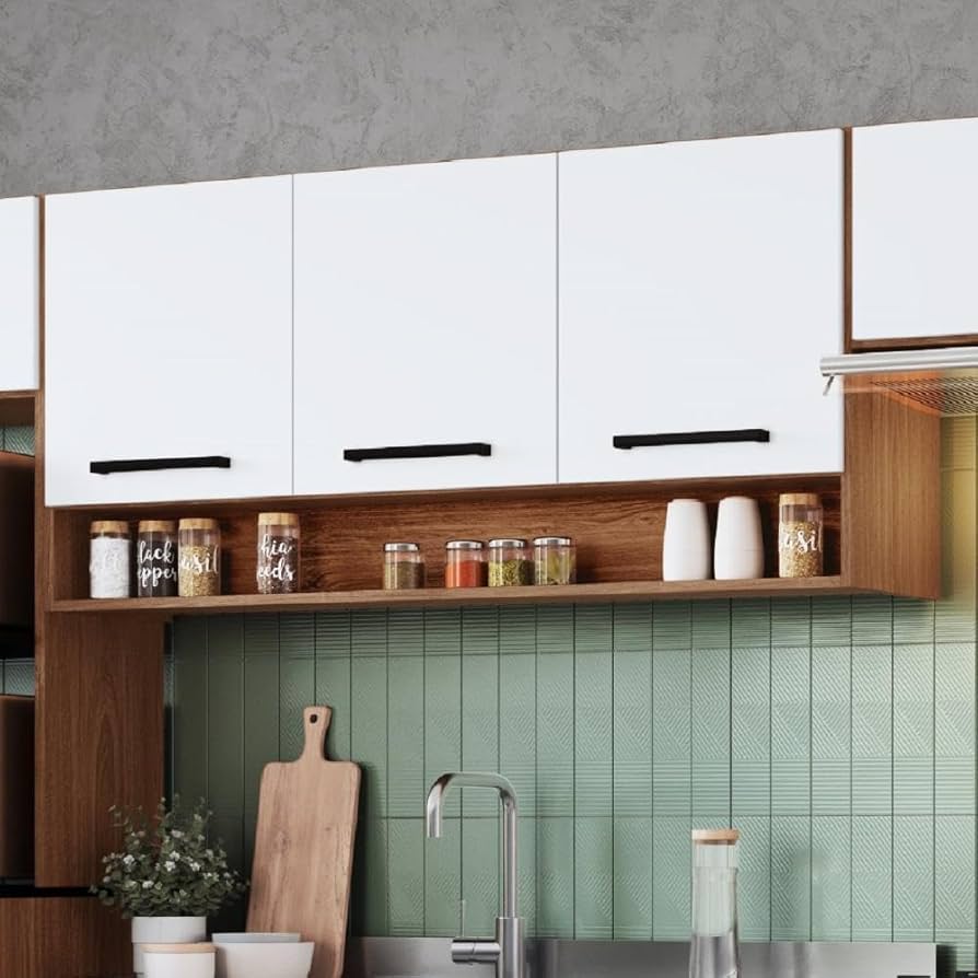 Armário Aéreo com Revestimento em Azulejo Decorativo: Toque Artístico! - detalhe