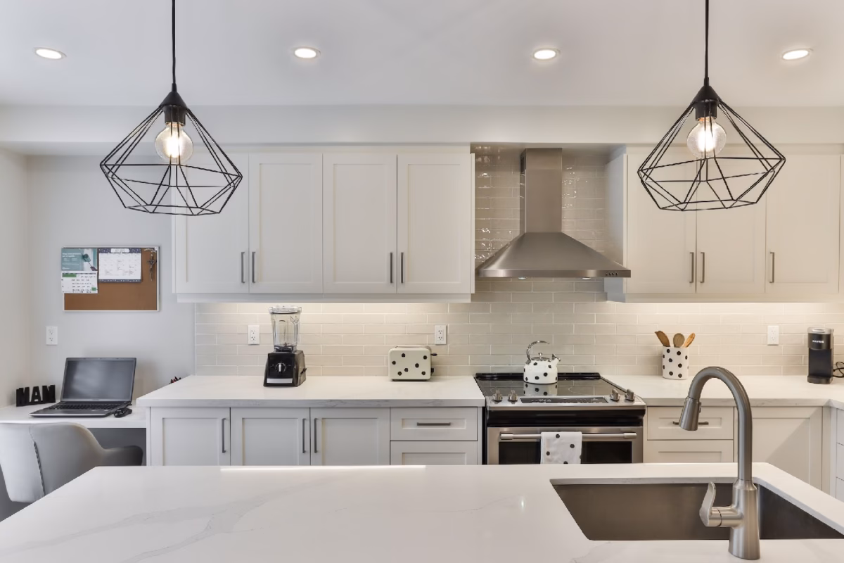 armário de cozinha pequeno - inspiração 11