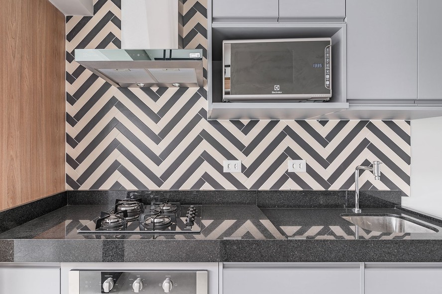 Com Frontão Alto: Imponência e Proteção - detalhe