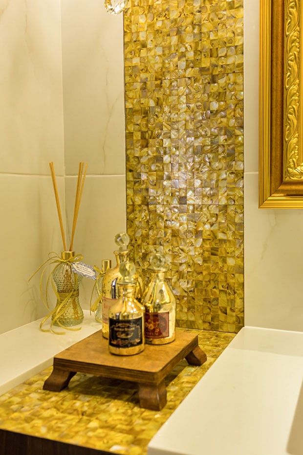 Pastilhas que Brilham no Escuro: Banho Divertido e Inovador - ideia