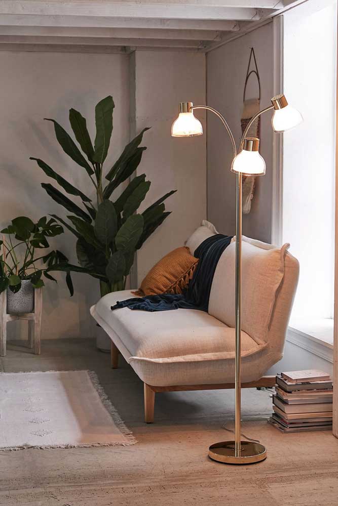 Luminárias de Chão com Design Minimalista: Funcionalidade e Leveza para Espaços Contemporâneos - detalhe