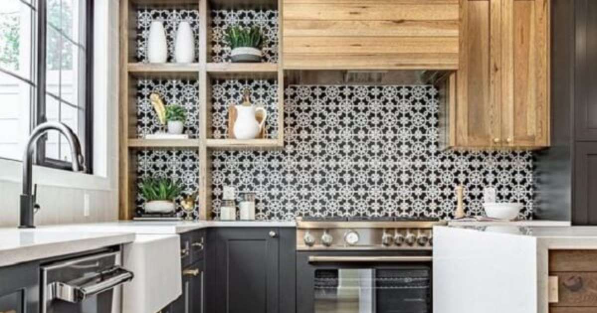 Revestimento Adesivo Amadeirado para uma Cozinha Aconchegante - inspiração