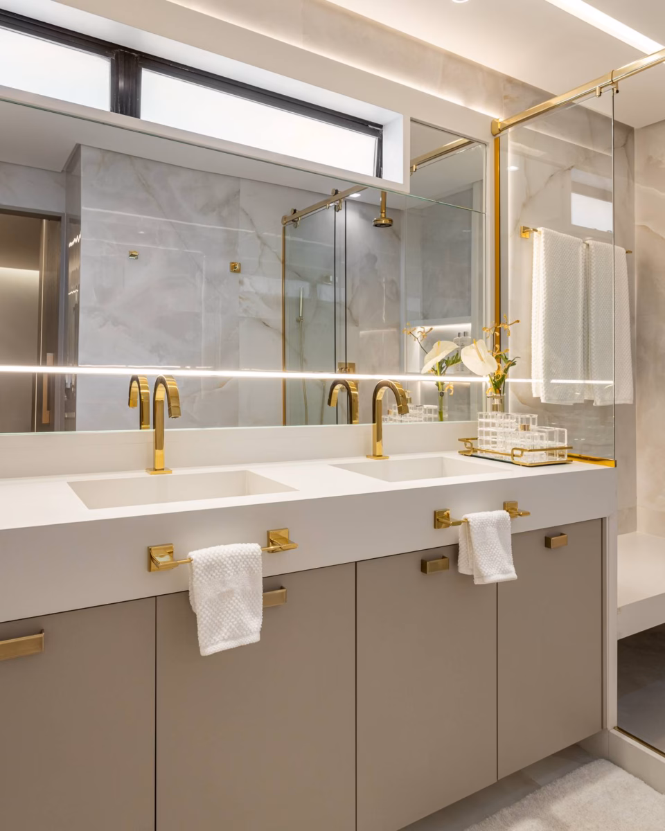 Armário com Espelho Bisotado: Elegância Refletida - ideia