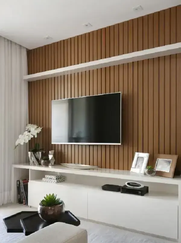 Jardim Vertical Suspenso: A Natureza Escondendo a Tecnologia - inspiração