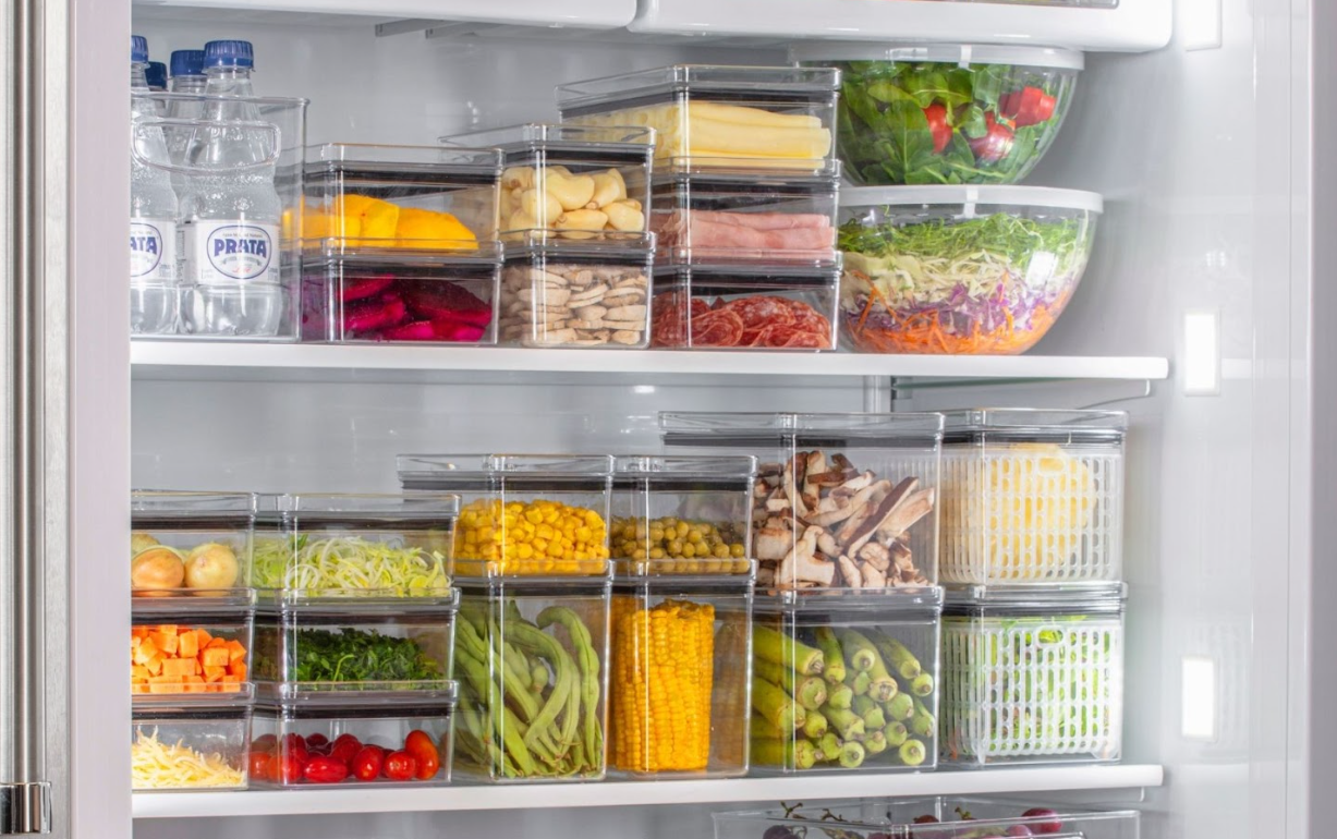 Em Potes de Vidro Coloridos para Cada Tipo de Alimento - ideia