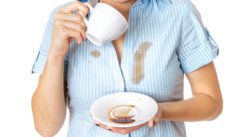 Mancha de Café Fresca? Ação Imediata com Gelo! - inspiração