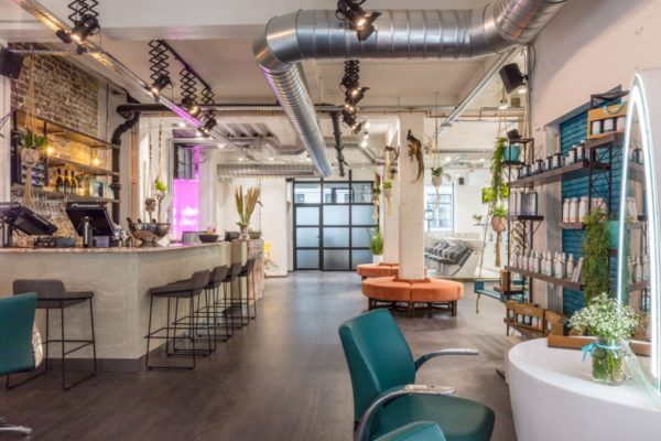 Bar Aconchegante com Detalhes em Macramê: Um Toque Boho Chic - inspiração