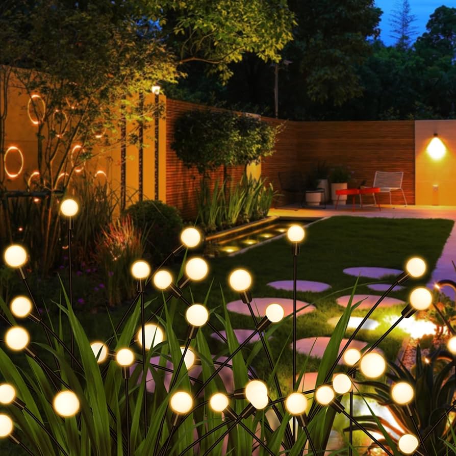 Com Esferas de Luz Suspensa: Um Toque Mágico e Aconchegante - inspiração