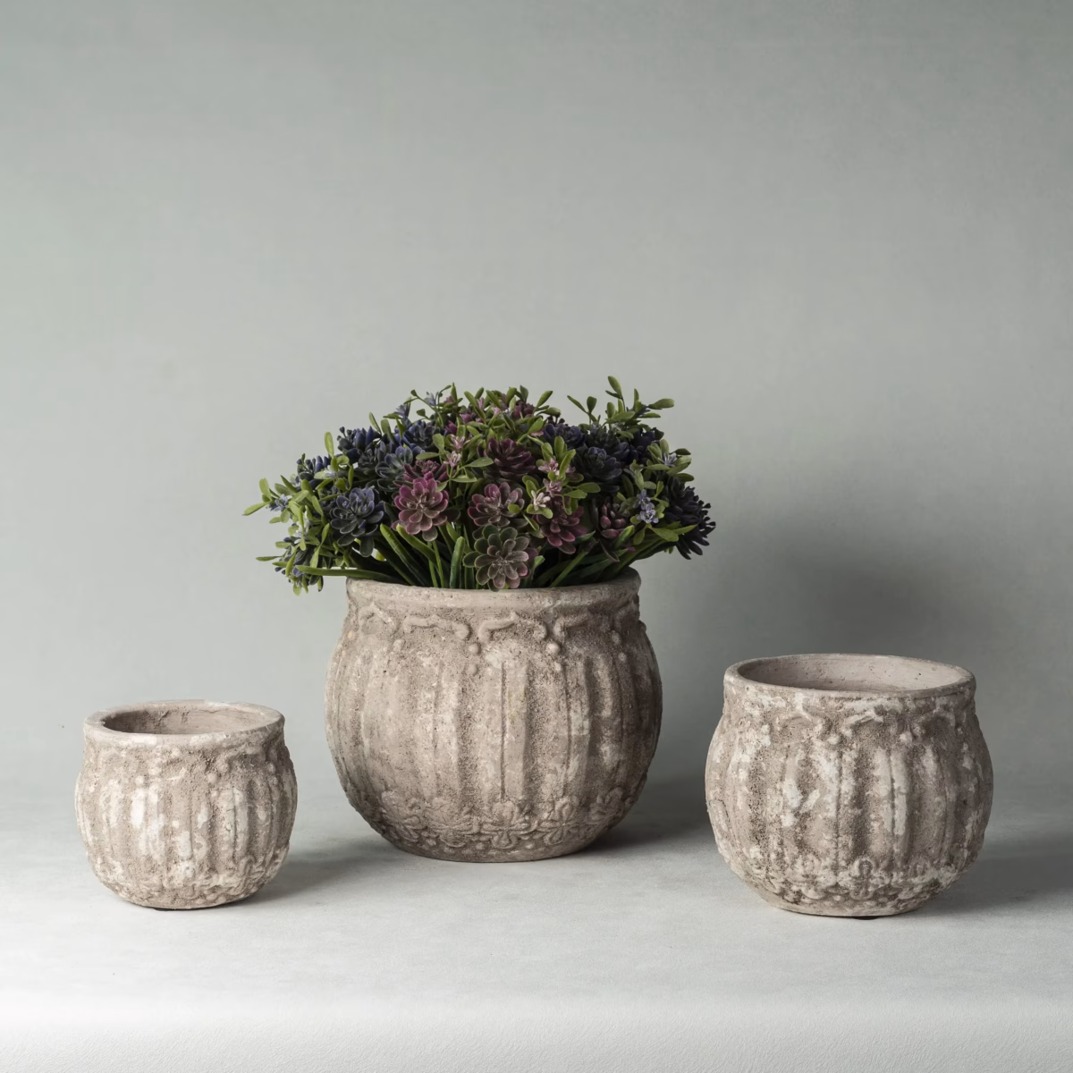 Jardim de Ervas em Vasos Vintage de Porcelana: Delicadeza e Nostalgia - detalhe