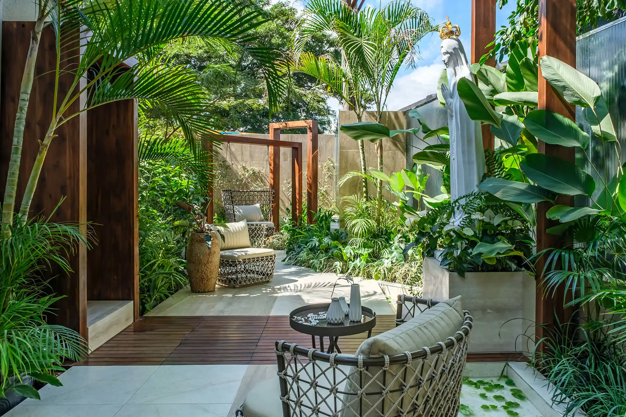 Jardim Tropical em Vasos: Solução prática e charmosa para pequenos espaços - detalhe