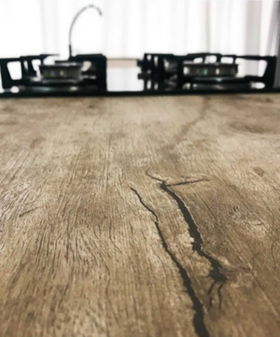 Com Textura Natural e Acabamento Envelhecido - ideia