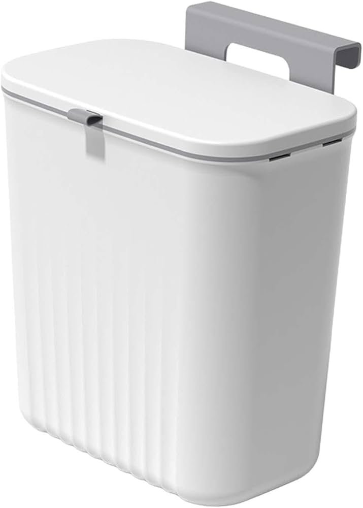 Lixeira Suspensa na Porta do Armário: Praticidade Total! - inspiração