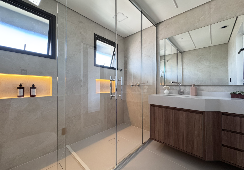 Com Porcelanato Amadeirado: Aconchego e Elegância - detalhe