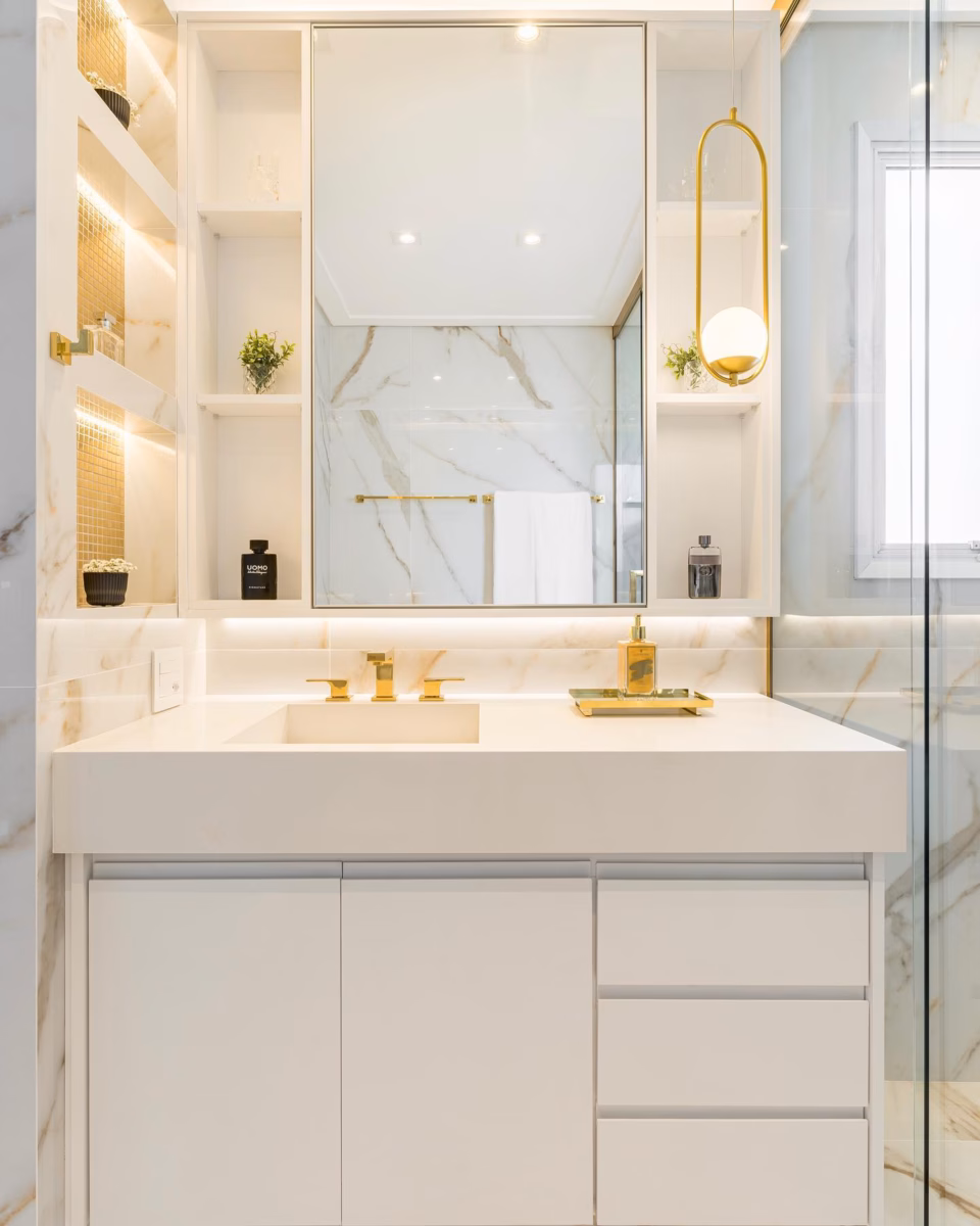 Pastilhas com Detalhes em Ouro ou Prata: Luxo e Sofisticação - inspiração