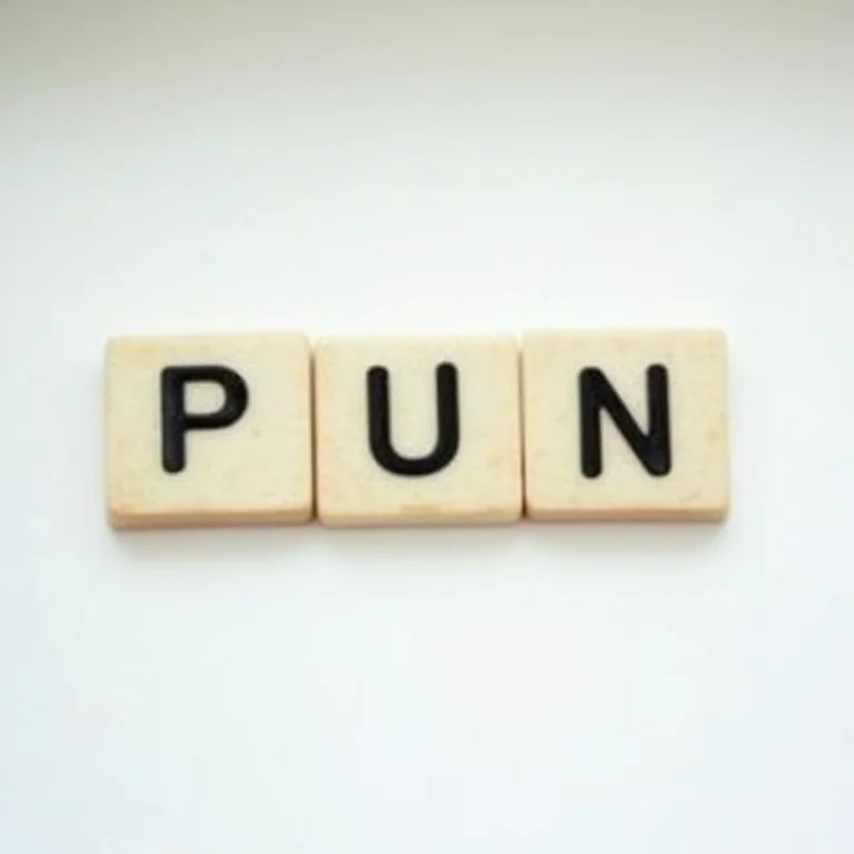 Peças de scrabble formando a palavra 'trocadilho'