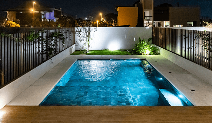 Com Iluminação LED Subaquática - detalhe