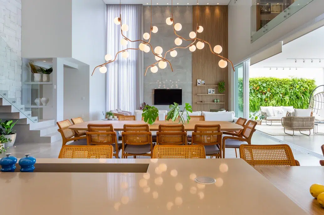 Com Galeria de Arte Vertical: Sua História em Exposição - inspiração