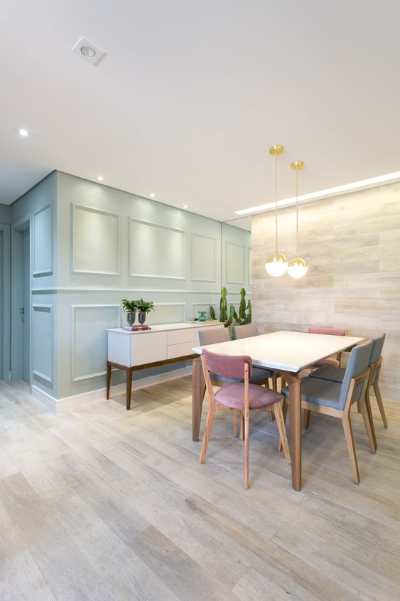 Sala de Jantar Aconchegante com Boiserie - inspiração