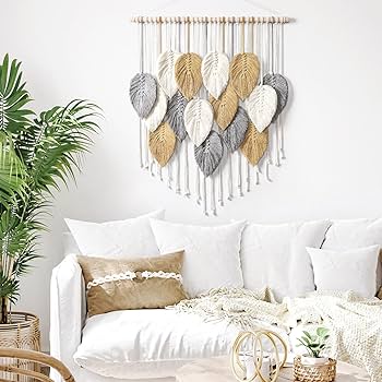 Quarto Boêmio com Macramê, Almofadas Coloridas e Plantas Suspensas - detalhe