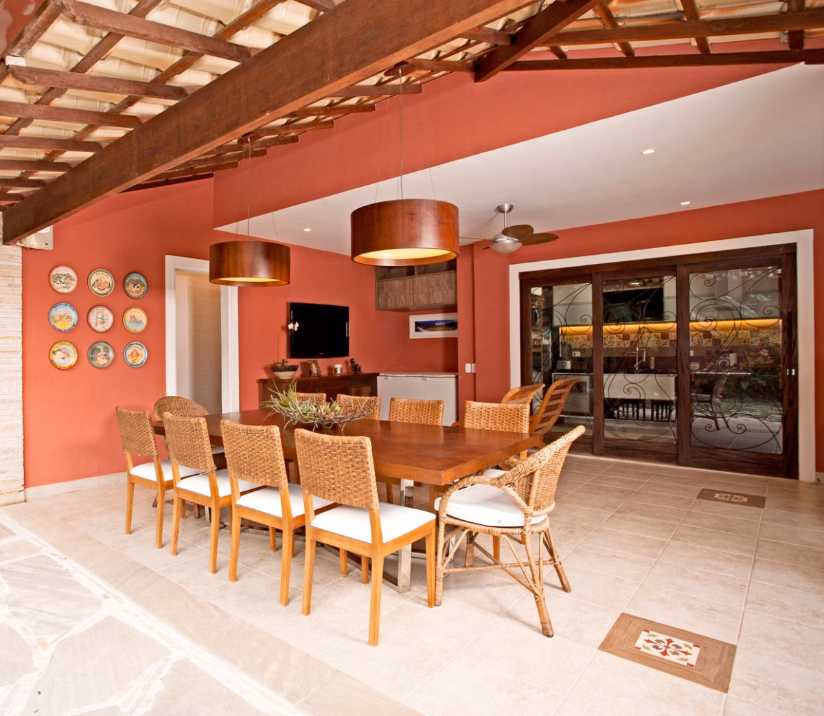 Integração Total: Churrasqueira Gourmet Integrada à Cozinha Externa - inspiração