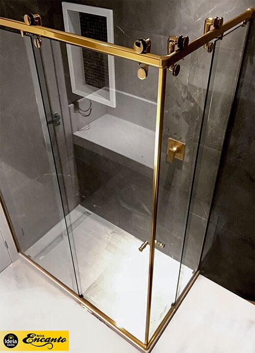 Glamour Retrô: Box com Acabamento Dourado - detalhe