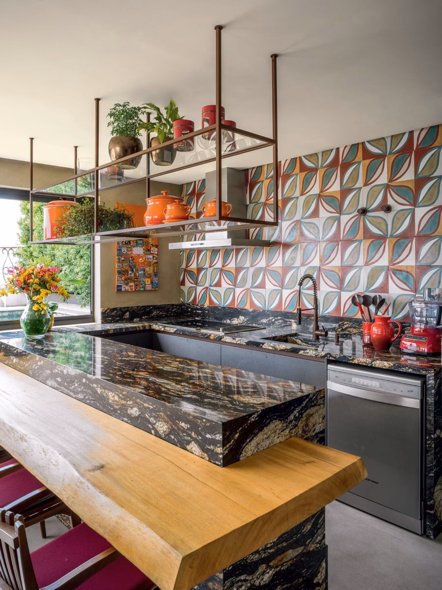 Com Azulejos Hidráulicos Coloridos: Alegria e Originalidade - ideia