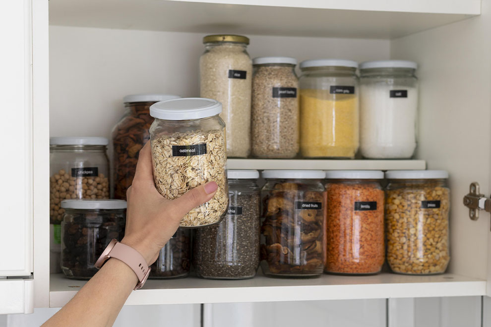 Alegria Retrô: Cores Pastel e Potes Decorados - detalhe