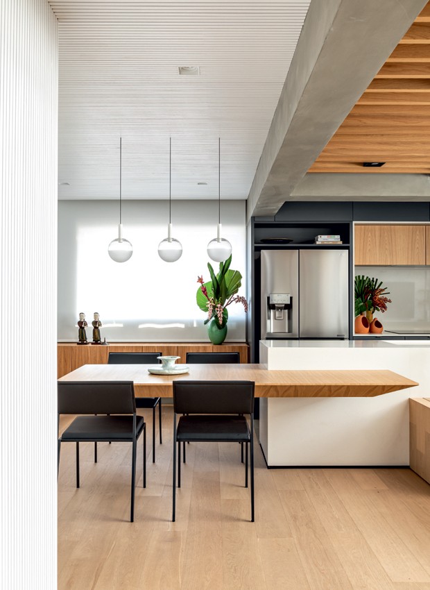 Com Bancada de Quartzo Branco e Luminárias Pendentes - detalhe