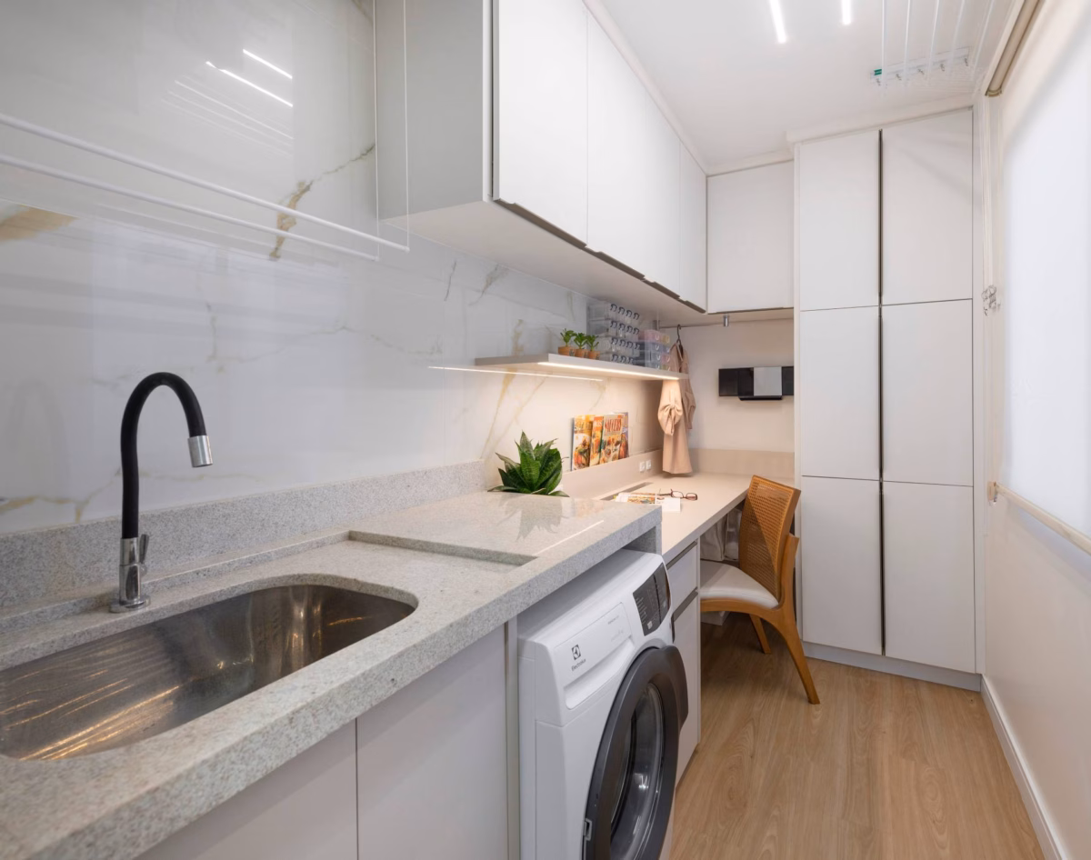 Lavanderia Glamourosa com Metais Rose Gold: Sofisticação e Brilho - detalhe