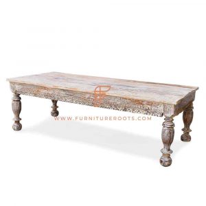 Móveis de Madeira com Entalhes e Detalhes Artesanais: Exclusividade e Tradição - detalhe