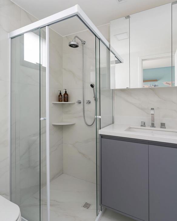 Box de Canto com Portas de Correr: Liberdade de Movimento (e Design Inteligente) - detalhe