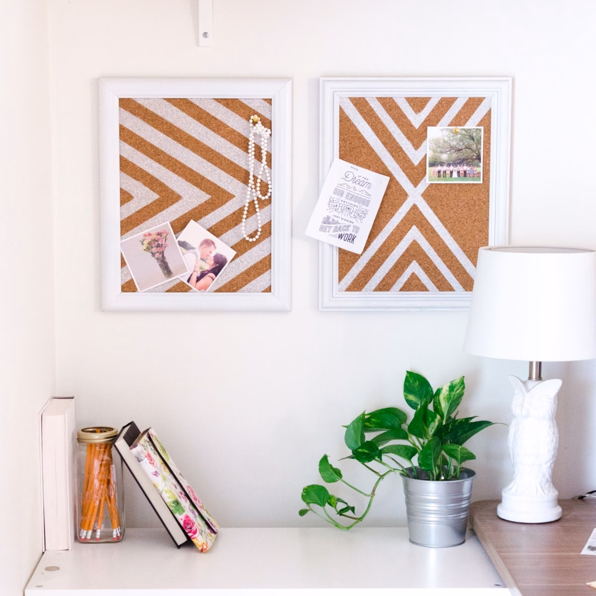 Mural de Cortiça Inspirador: Fotos, Recados e Objetos que Contam sua História - ideia