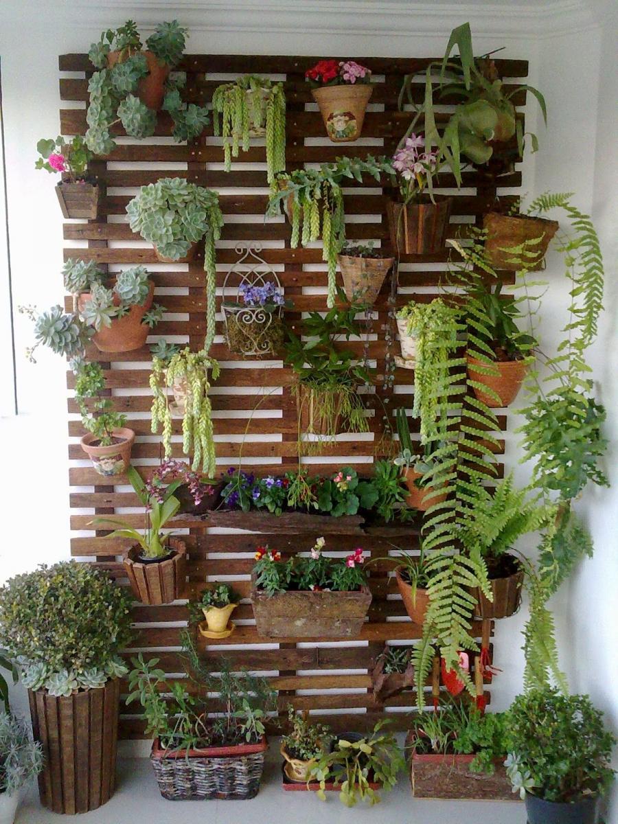 Jardim Vertical Indoor: Integre Seus Fios em Arranjos de Plantas Suspensas - detalhe