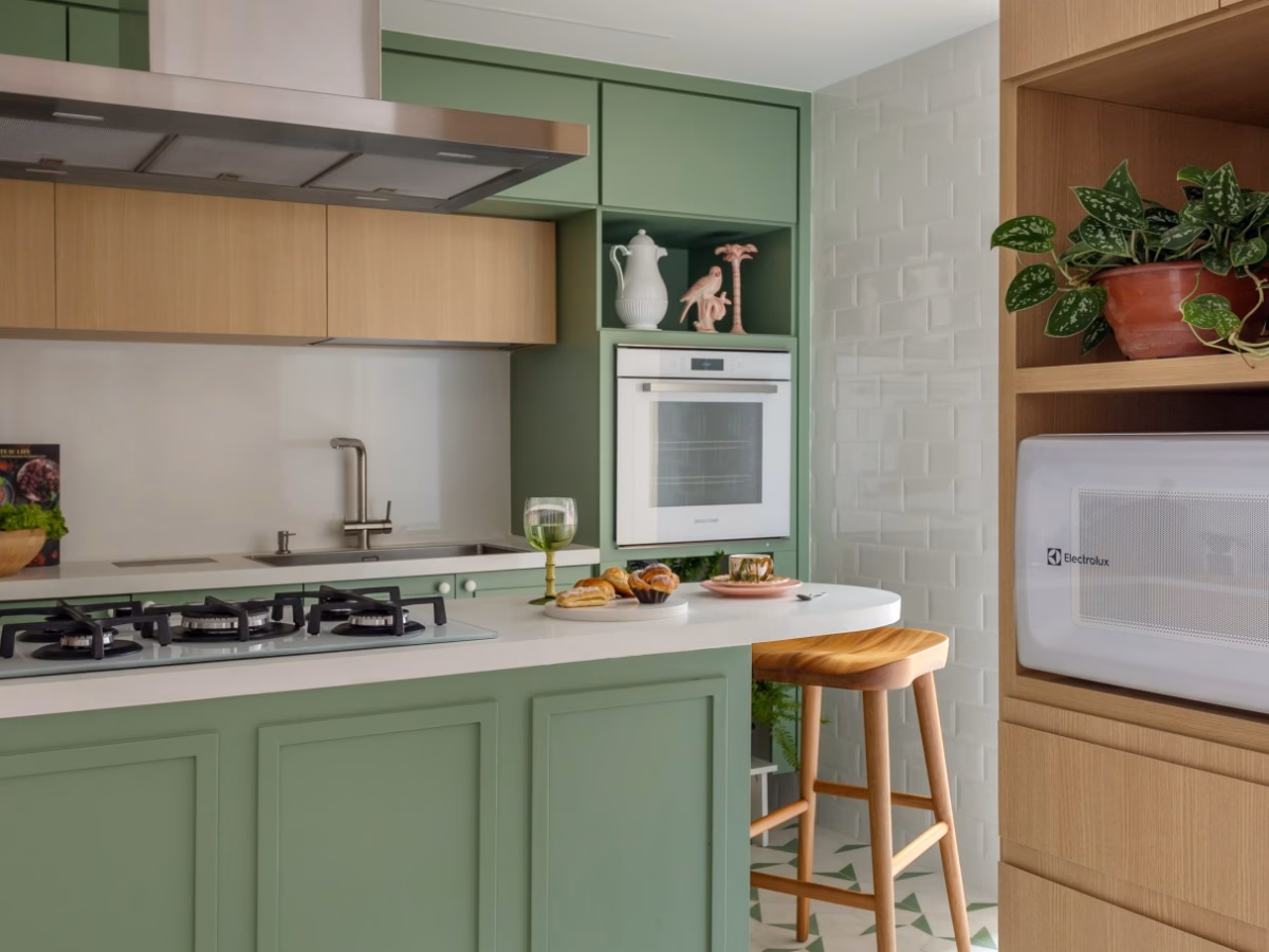 Cozinha Planejada Colorida: Uma Explosão de Alegria e Vitalidade - ideia