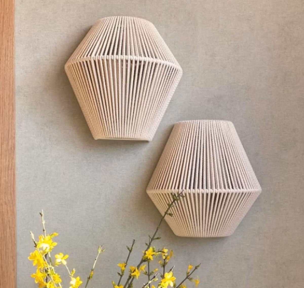 Arandela com Detalhes em Corda Náutica: Estilo Náutico Relaxante - detalhe