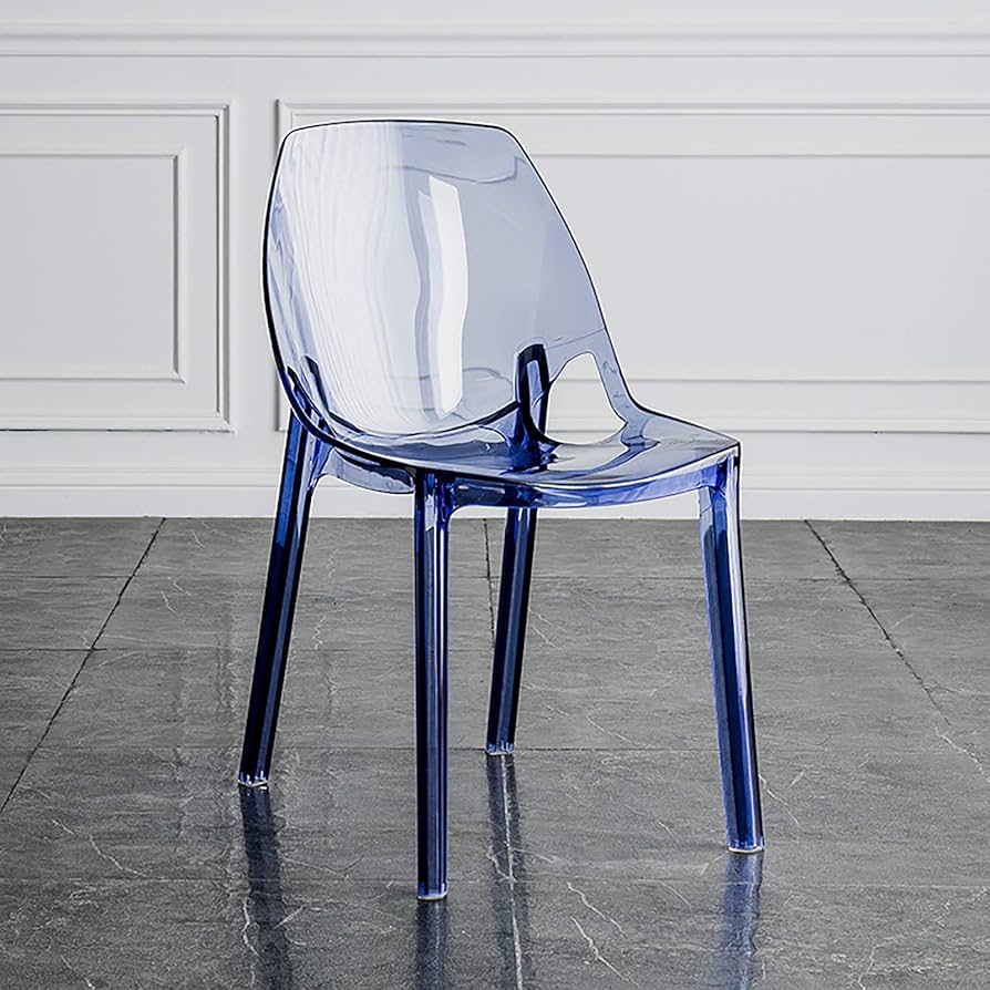 Cadeiras de Design em Acrílico Transparente: Minimalismo Moderno - detalhe