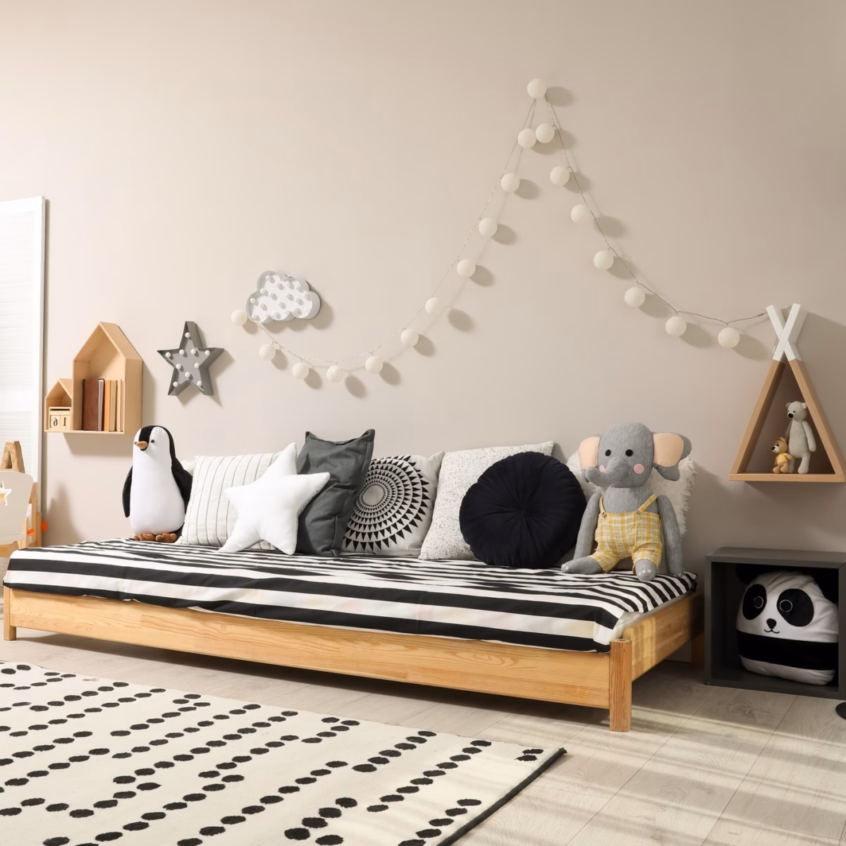 Quarto Montessoriano Com Dossel e Almofadas no Chão - detalhe