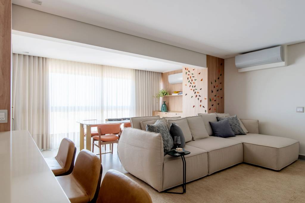 Cortineiro com Textura 3D e Pintura Metalizada: Modernidade Sofisticada - ideia