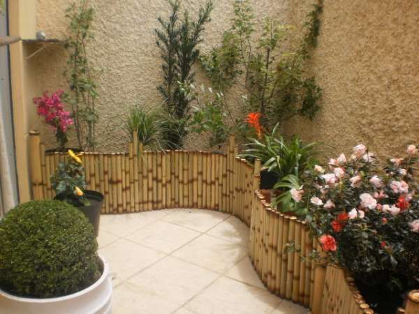 Em Canteiros Elevados Rústicos de Madeira - inspiração