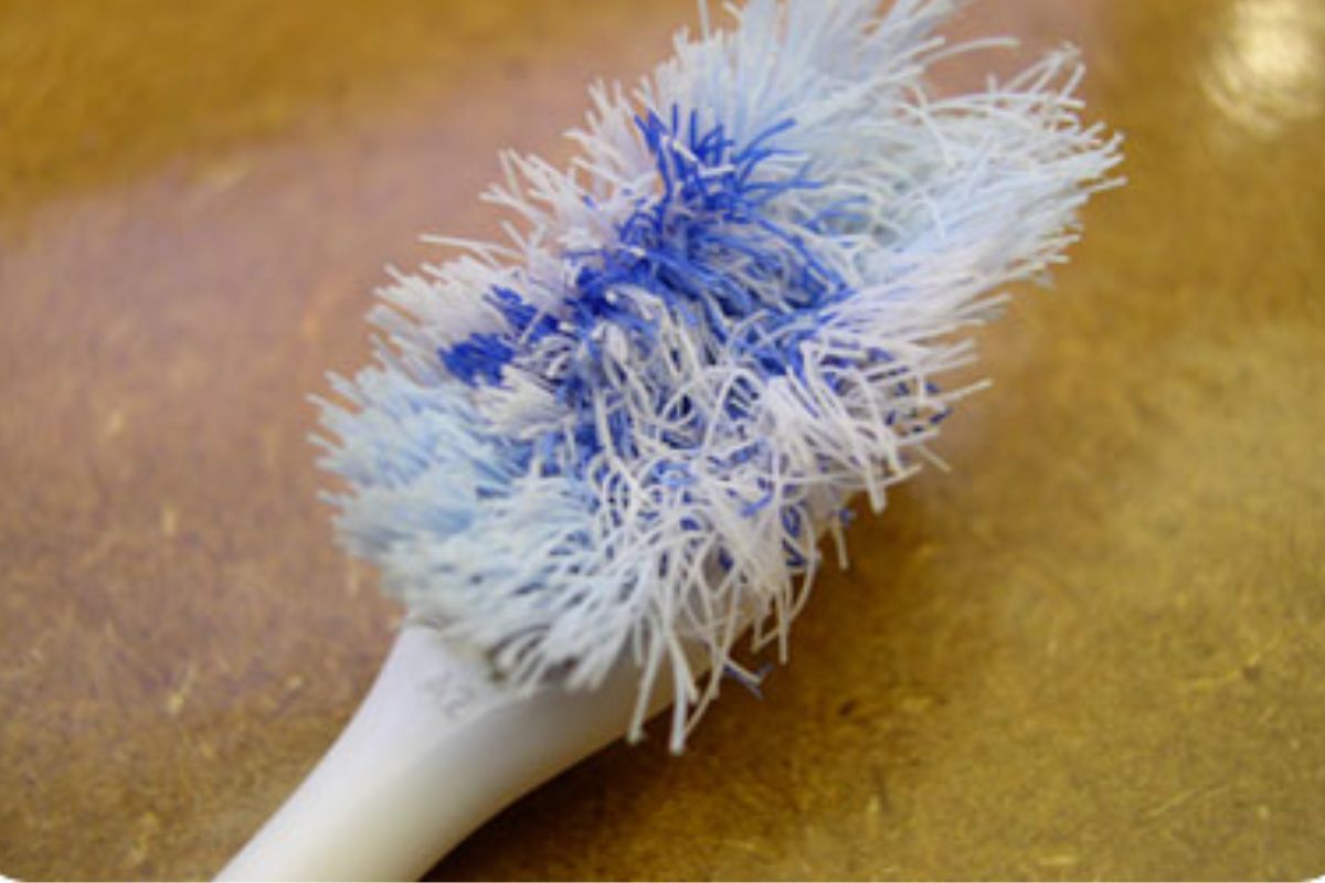 Com Escova de Dentes Velha: Para Aquela Limpeza de Precisão - inspiração