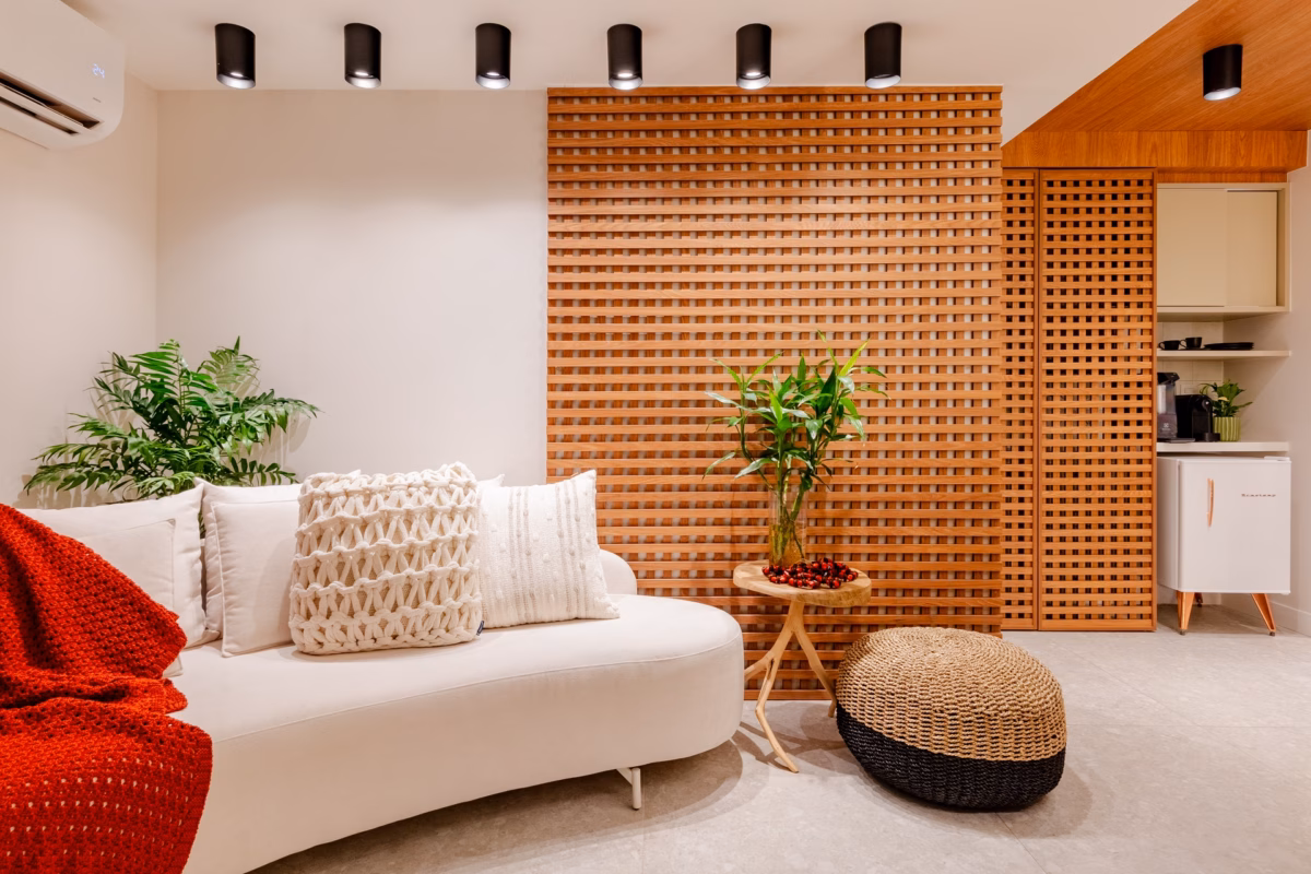 Com Objetos de Cerâmica Artesanal e Imperfeita - ideia