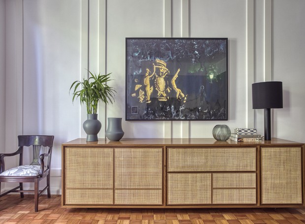 Aparador Minimalista: Elegância Discreta e Funcional - inspiração 3