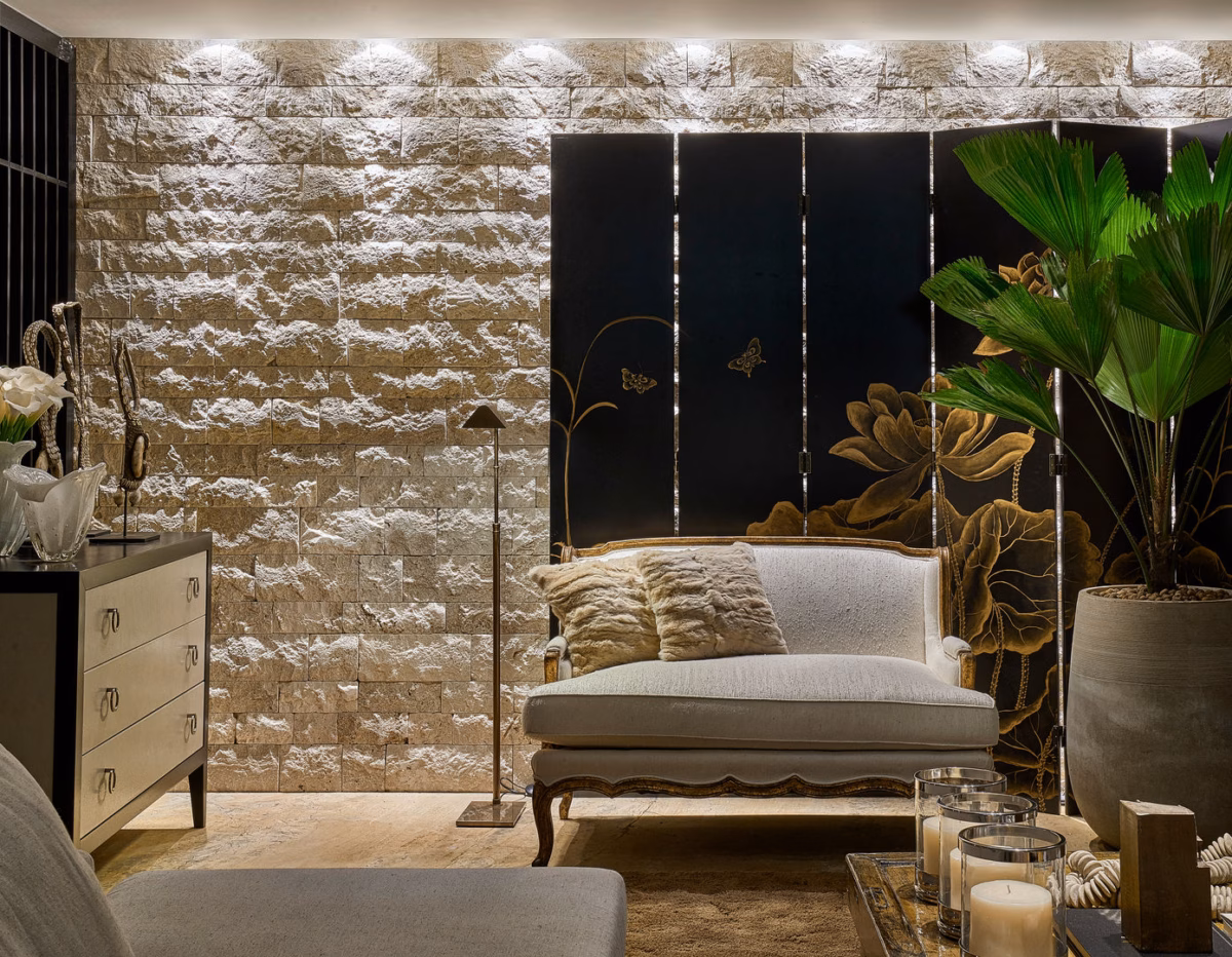 Spots e Texturas na Parede: Jogo de Luz e Sombra Sofisticado - inspiração