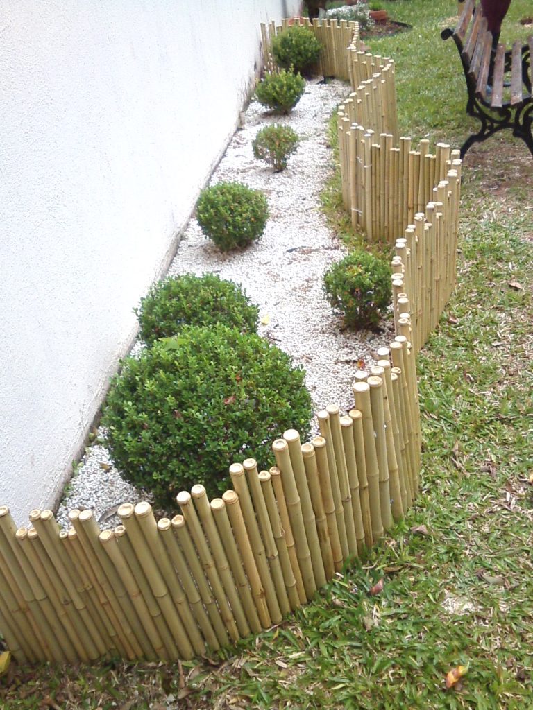 Em Canteiros Elevados Rústicos de Madeira - ideia