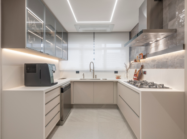 Com Eletrodomésticos em Inox e Design Moderno - inspiração