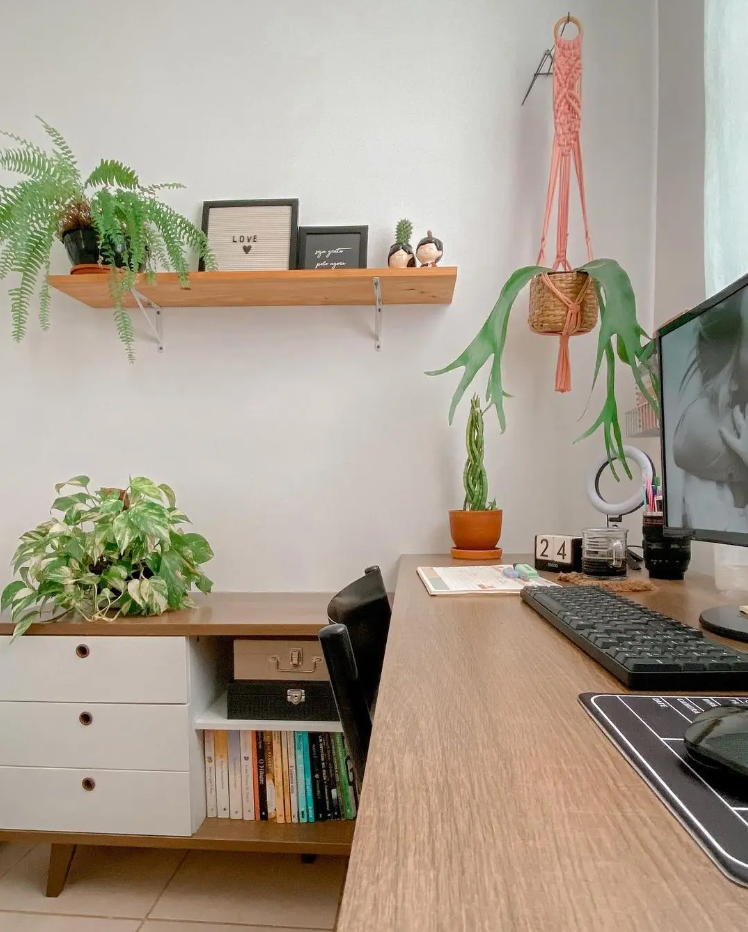 Cantinho de Estudos Aconchegante com Pallet: Sustentabilidade Charmosa! - ideia